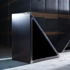 CAT8.2 9 CAT8.2 -ADEZZ Garden Style Store ADEZZ Planters20Corten Triangle 001 2